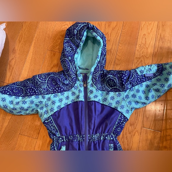 Obermeyer one-piece snowsuit skisuit with hood, toddler/kids size 2 - Picture 4 of 4